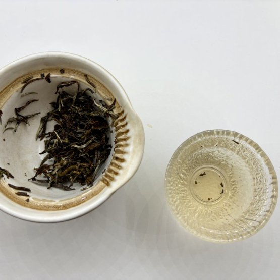 Silver Needle Old Style Organic - zimní sklizeň ekologického čaje ze západní Jávy